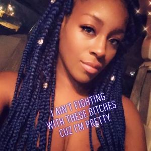 Meet your Posher, Desiree